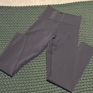 Aerie Offline Real Luxe Street Medium Leggings perfect condition no flaws